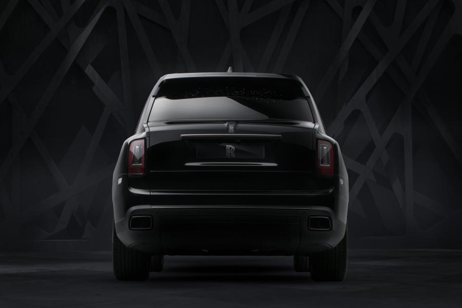  Rolls-Royce Cullinan Black Badge 2019 года  (UK) (фото 19 из 20)